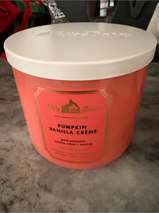 White Barn Other - New White Barn Pumpkin Vanilla Crème Scented Candle - Coral